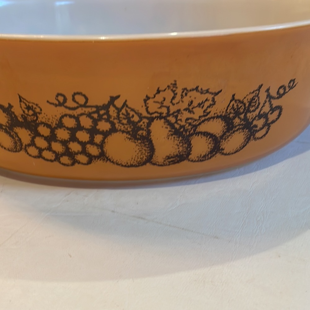 Pyrex casserole dish - Picture 2 of 6